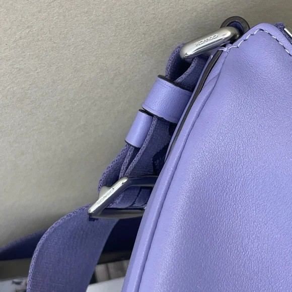 (new+tag) Coach smooth leather shoulder bag/ crossbody halfmoon violet